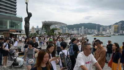 中国五一假期旅游人次增加　惟每日人均消费不及疫情前