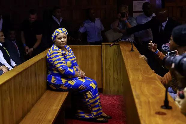 南非国民议会议长因遭涉腐败调查辞职后出庭