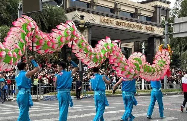 龙舞大巡游全国主会场活动在广东惠州举办