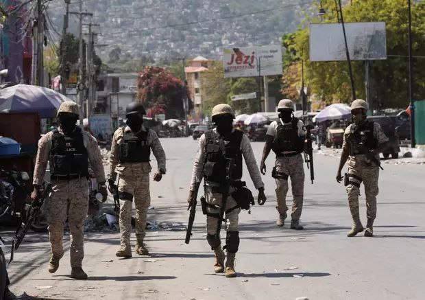 海地总统府附近爆发大规模枪战